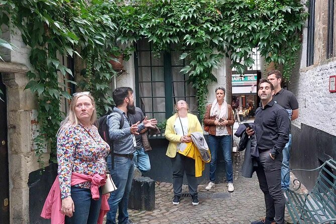 2-Hour Private Walking Tour in Antwerp - Antwerp in 2 hours, with a story you can follow