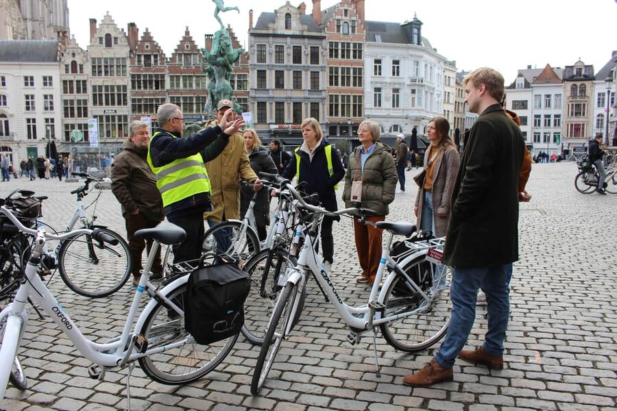 Antwerp: City Highlights Guided Bike Tour - Bike Rental, Comfort, and the Local-Style Feeling