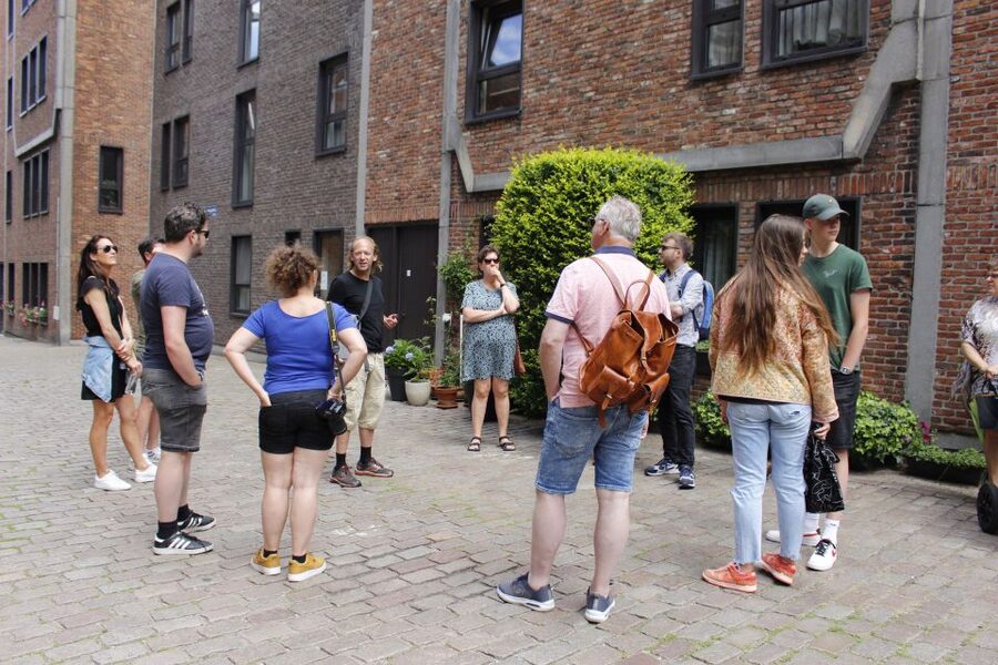 Antwerp: City Highlights Walking Tour - Vleeshuis and Vlaeykensgang: Old Antwerp at Alley Speed