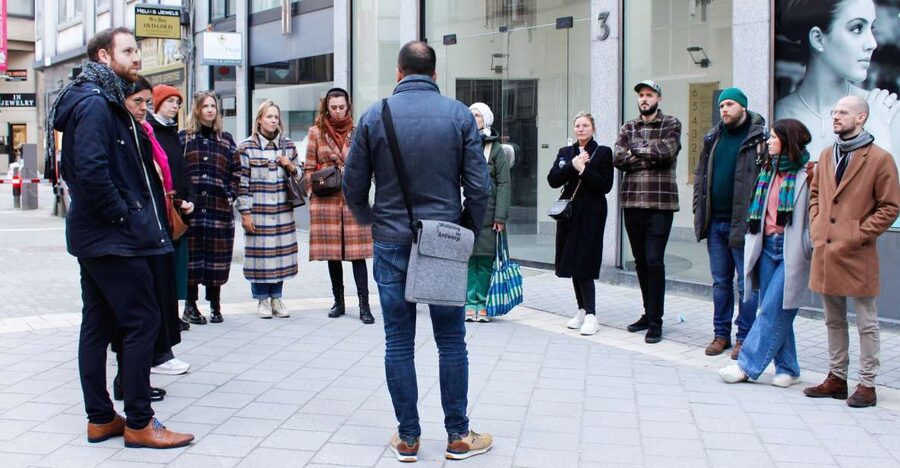 Antwerp: Jewish Neighbourhood Guided Walking Tour - How the tour explains Antwerp Jews, from beginnings to today