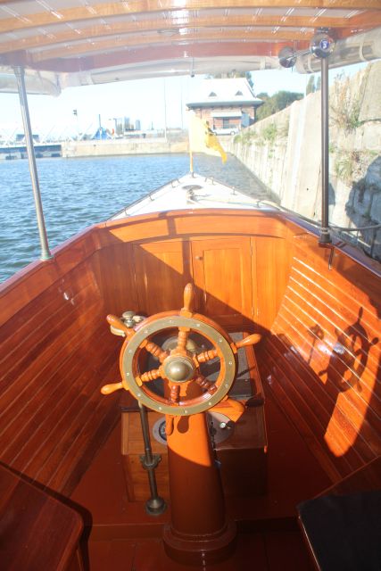 Antwerp: Private Old Harbour Boat Tour Incl. Drinks & Snacks - Where to meet: the MAS pontoon, Sint-Aldegondiskaai 42