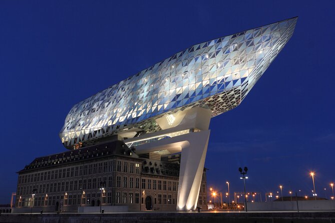 Antwerp Scavenger Hunt and Highlights Self Guided Audio Tour - How the World City Trail app works in the real world