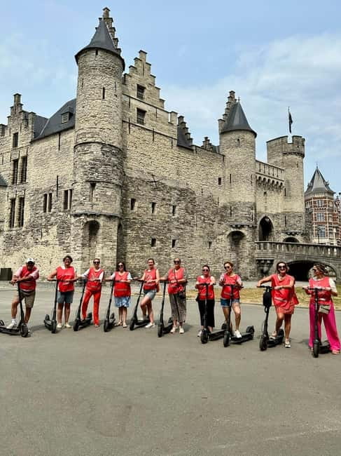 Antwerp: The Big Five City Highlights E-kickscooter Tour - Step One: How the E-step Lesson Gets You Comfortable Fast