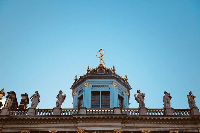 Architecture Tour of Brussels - Meeting at Godiva Grand Place and Finding Your Guide Fast