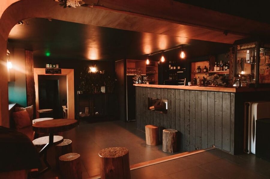 Axe Throwing Experience - Should you book WoodCutter Brussels for axe throwing?