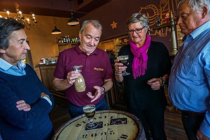 BeerWalk Brussels (English guide) - La Mort Subite: art deco walls and a Brussels-specialities menu