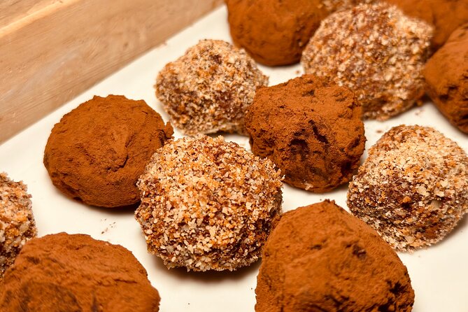 Belgian Chocolate Truffle Making Workshop in Bruges - Hot chocolate timing, and why it’s more than a bonus