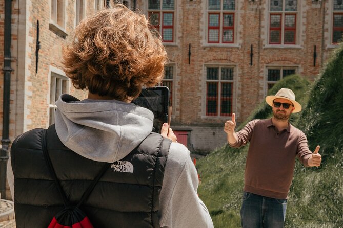 Beyond Bruges - Travel Back to the Middle Ages - Stop 3: Burg Square, A Pause Point for the Story Layer