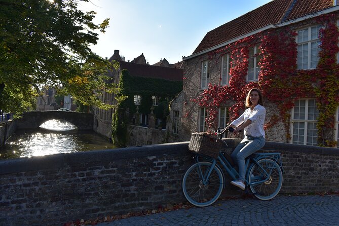 BikeTour Bruges & Damme in Spanish and English - Key highlights you should care about