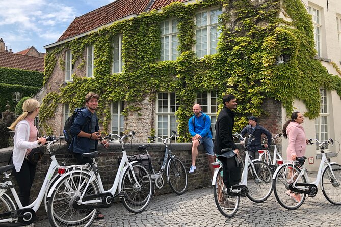 BikeTour Bruges & Damme in Spanish and English - Bruges to Damme by bike, the route that gets you out of the center