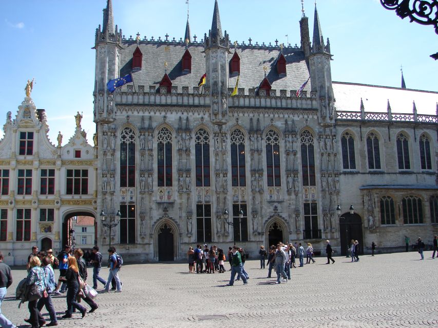 Bruges: 3-Hour Beer and Chocolate Tasting Private Tour - Choco-Story: the chocolate story from Mayan cacao to modern machines