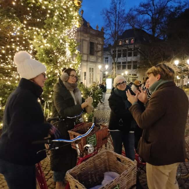 Bruges, Bike Tour with Chocolate Tasting & Hot Wine/Chocolat - Why a Christmas Bike Tour Makes Bruges Feel Like a Movie