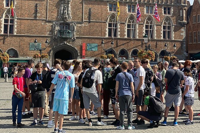 Bruges by a Local: Exciting Stories, Mysteries, People and Choco - A two-hour route that turns landmarks into clues