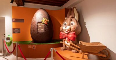 Bruges: Choco-Story Museum with Audio Guide and Tastings