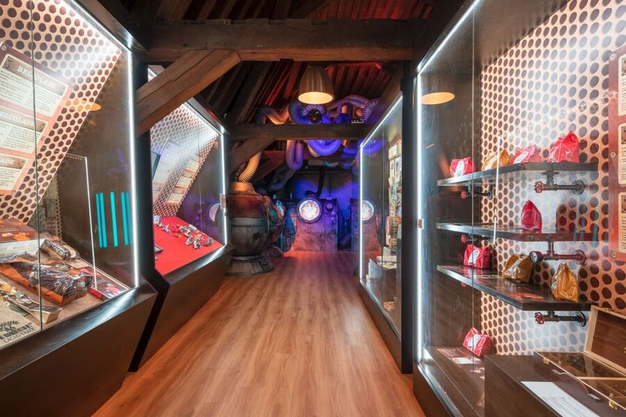 Bruges: Choco-Story Museum with Audio Guide and Tastings - Interactive games, quizzes, and the taste-button finale