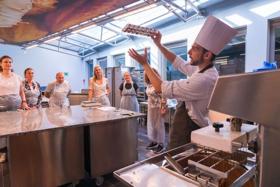 Bruges: Chocolate Making Workshop and Chocolate Museum Entry - Best Fit: Who Should Book This Bruges Chocolate Workshop
