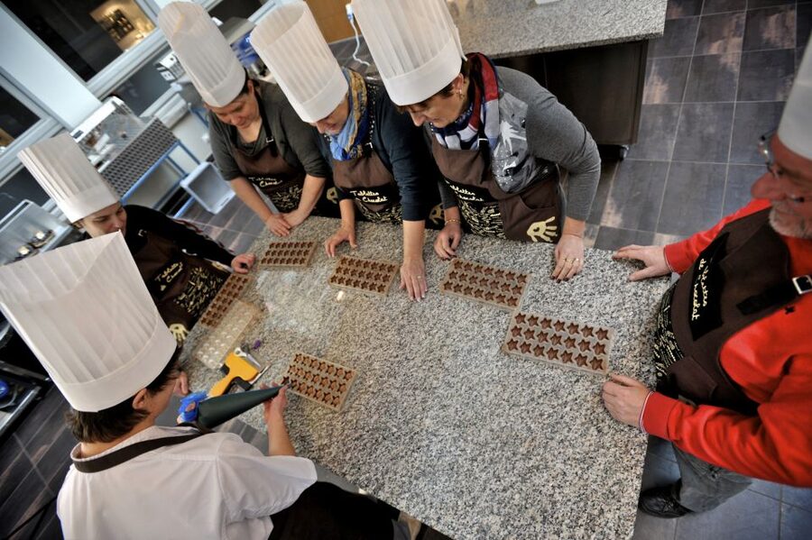 Bruges: Chocolate Making Workshop and Chocolate Museum Entry - Booking Tips and Practical Notes That Matter