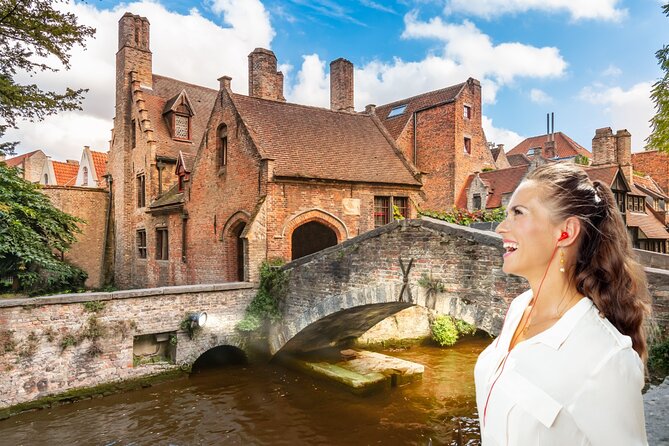 Bruges: City Walk with Audio Guide in 7 Languages on your Phone - How a phone GPS audio tour works in Bruges