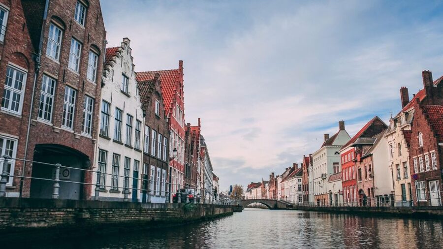 Bruges: Express Walk with a Local in 60 minutes - Key highlights worth your attention