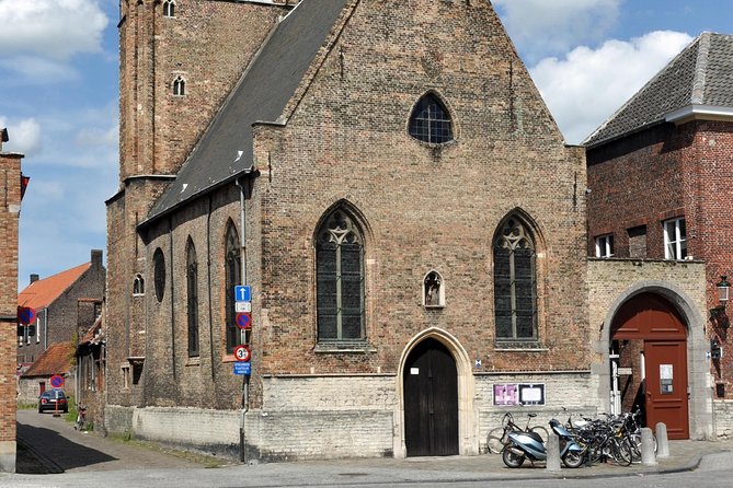 Bruges Food and History Tour: Culinary Delights & Hidden Gems - Onze-Lieve-Vrouwekerk and Gruuthusemuseum, Short Stops That Still Matter