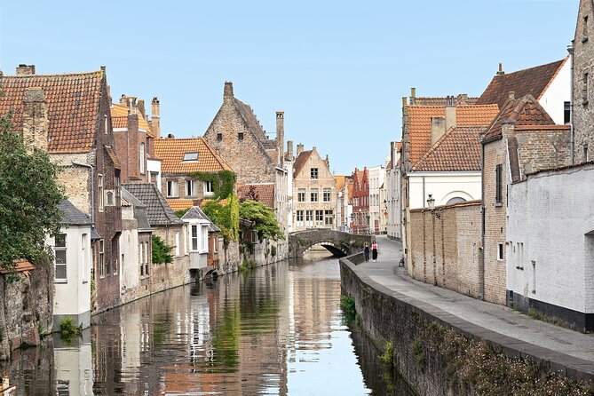 Bruges Food Tour with Full Meal & Drinks by Do Eat Better - A small-group Bruges tasting route, built around the best food stops