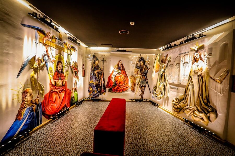 Bruges: Musea Sculpta | Monumental Sculptures Entry ticket - Why Musea Sculpta Turns Flemish Painting Into 3D Sculpture