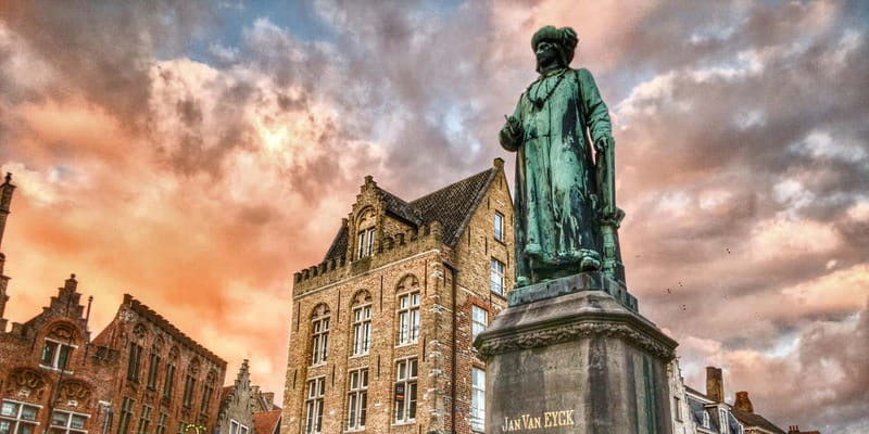 Bruges: Nightly Tales and Untold History Walking Tour - Finding the Right Group at the Belfry Tower (Yellow Umbrella Tip)