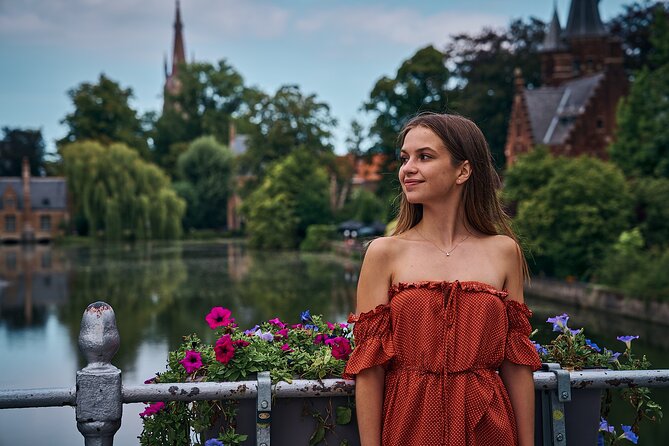 Bruges Photo Session By a Pro - Walplein and chocolate time in an old square