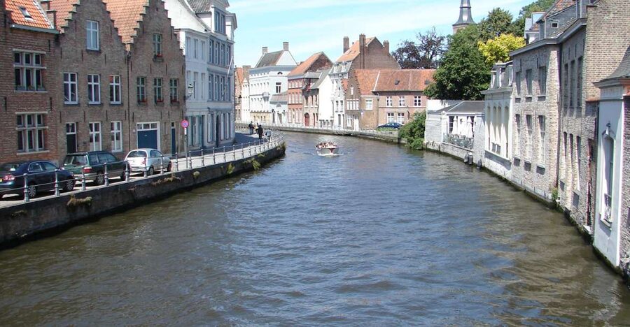 Bruges Private 2-Hour Walking Tour - Walking the UNESCO Core, Stop by Stop