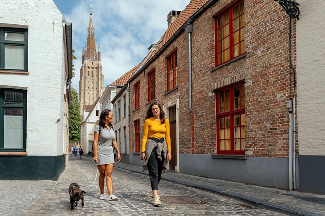 Bruges PRIVATE City Kickstart Tour With Locals - Private Bruges orientation that feels like having a local friend