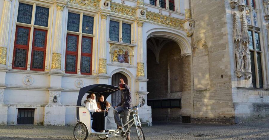 Bruges: Private Guided Tour by Pedicab - Rolling Past Bruges the Way Your Feet Want to Travel