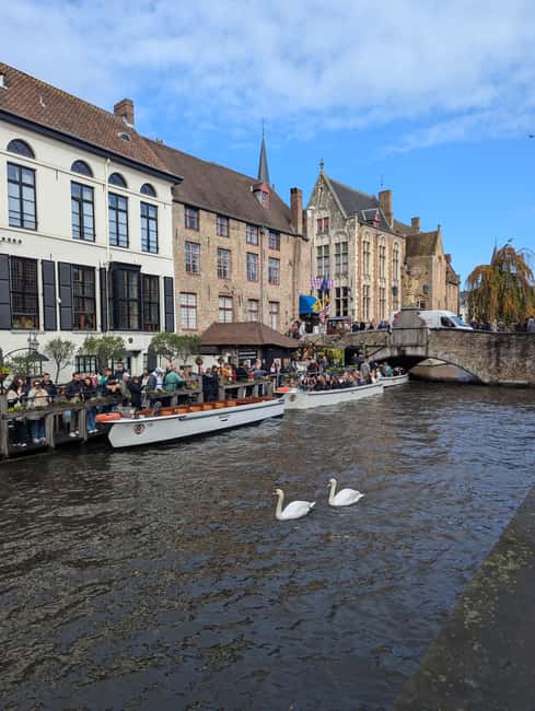 Bruges: Private Walking Tour with Beer and Chocolate - Price and what $88 per person really buys