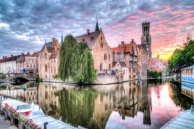 Bruges Scavenger Hunt and Highlights Self Guided Audio Tour - Who This Tour Fits Best (And Who Might Want Something Else)