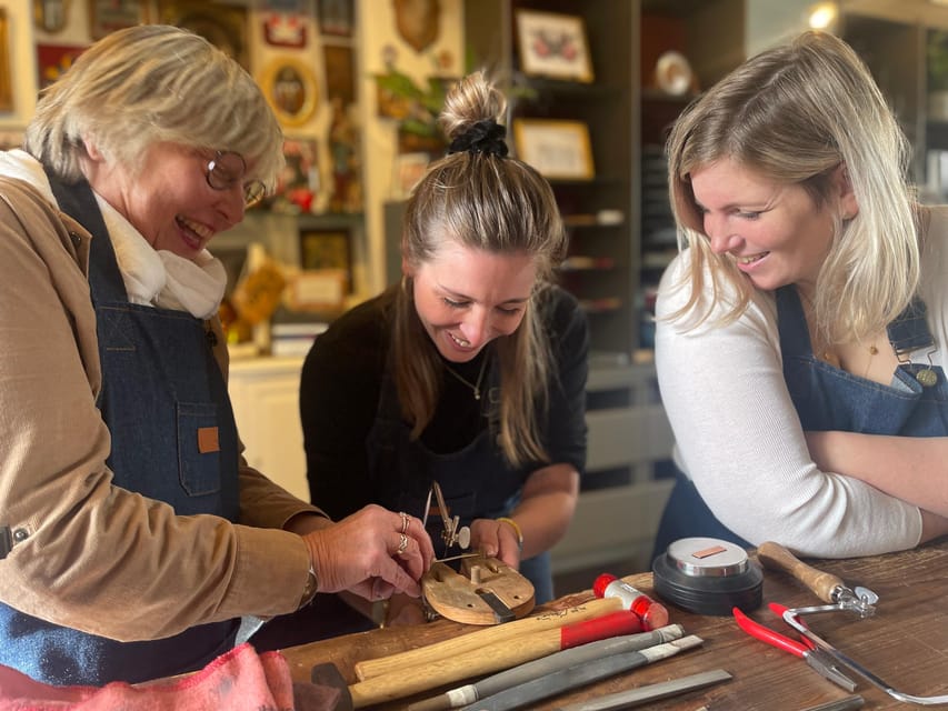 Bruges: Silver Ring-Making Workshop - Finding Bennett and Mason in the center of Bruges