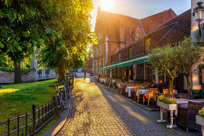 Bruges Tour with Canal Cruise from Zeebrugge Cruise Port - The Markt free time: shopping and lunch without losing your ship
