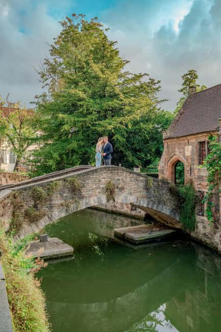 Bruges : Your private 1 hour photoshoot in the medieval city - Setting your theme and style before you take a single shot