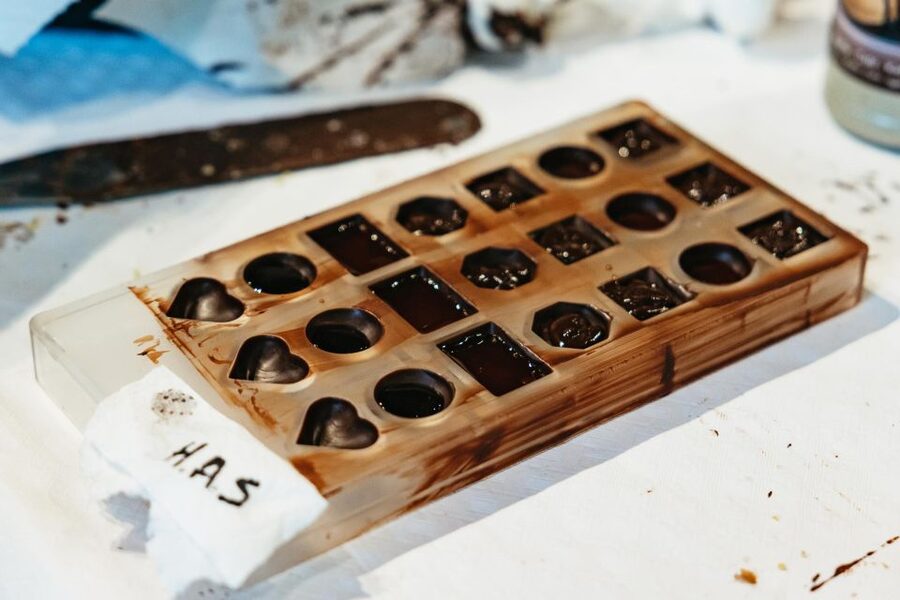 Brussels: 2.5-Hour Belgian Chocolate Making Workshop - Pralines: making fillings and assembling your own style