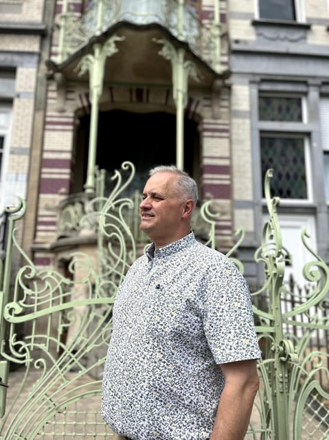 Brussels: 2-hours "Art Nouveau" Walking Tour - Maison Van Dyck, Maison Roosenboom, and other residential stops you can actually spot