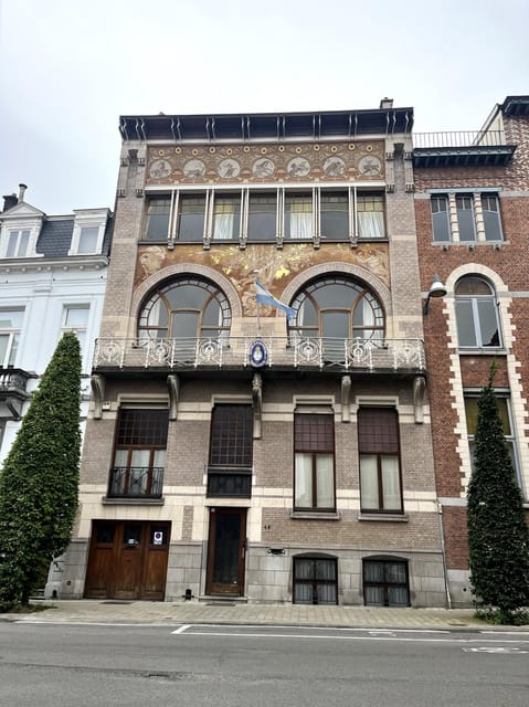 Brussels: 2-hours "Art Nouveau" Walking Tour - Hôtel Ciamberlani asbl stop: the point where you notice the craft