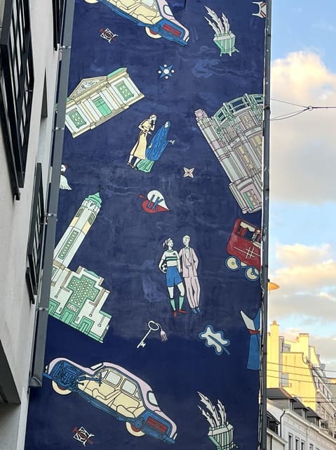 Brussels: 2 hours Private Walking Tour of the Comics Walls - Your Walk Through Famous Comics Murals, From Tintin to Yoko Tsuno