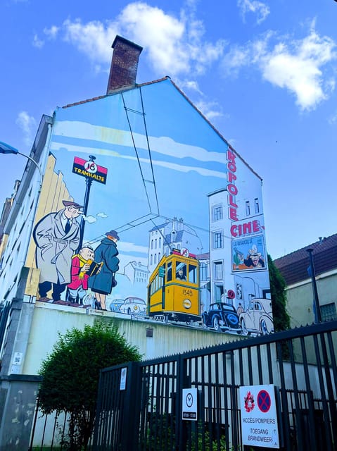 Brussels: 2 hours Private Walking Tour of the Comics Walls - How the Guide Turns Cartoons Into Brussels Stories (and Why That Matters)