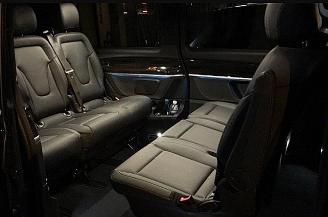 Brussels Airport Shuttle Transfer <-> Brussels (1 to 8 PLACES) - Price and value: when $37.97 per person really works