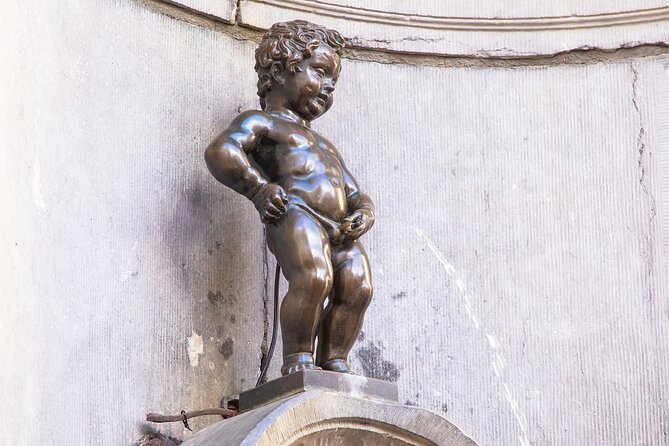 Brussels Audioguided walking tour 2h40 and 25 reviews - Royal Square, St. James on Coudenberg, and 1770s Urban Planning