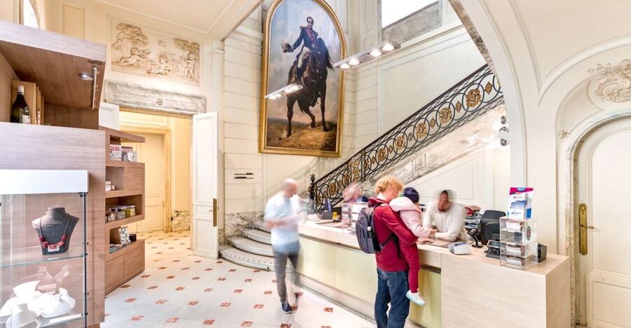 Brussels: BELvue Belgium History Museum Entry Ticket - BELvue by the Royal Palace: easy to find, easy to start