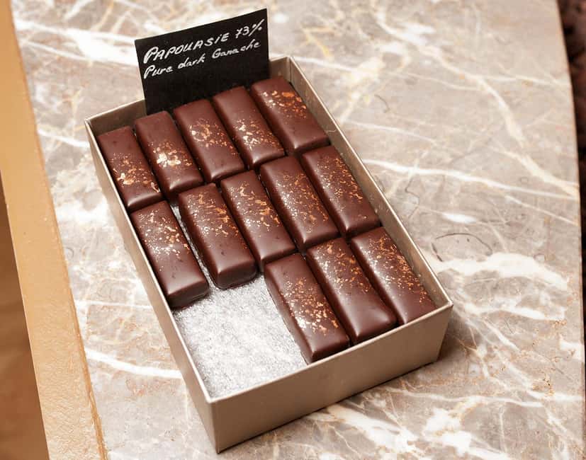 Brussels: Chocolate Appreciation and Tasting Walking Tour - Saint Catherine’s area and how the route keeps moving