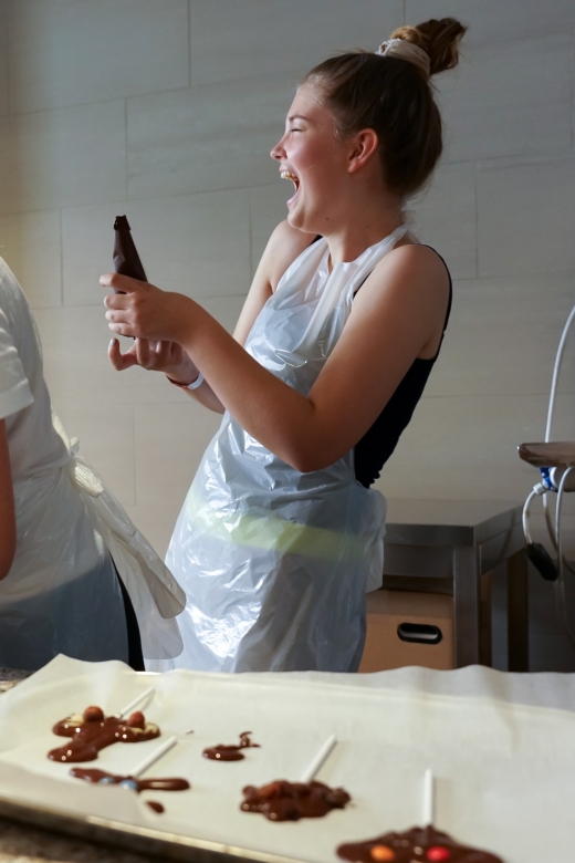 Brussels: Chocolate Museum Visit with Workshop - Entering the Choco-Story workshop at Rue de l’Etuve 41