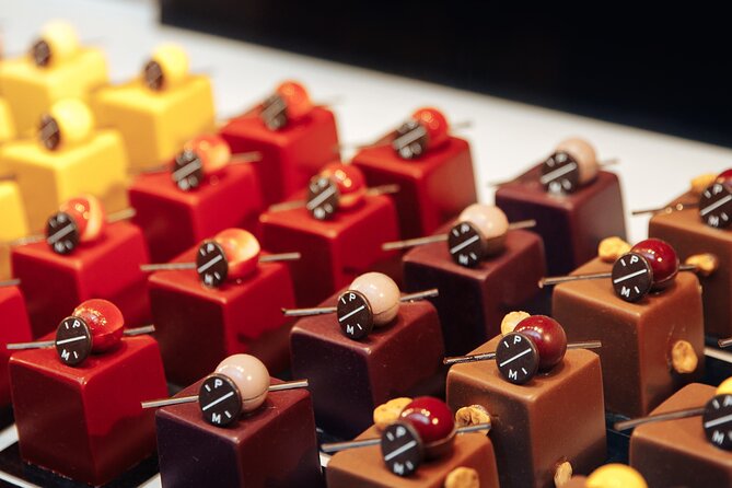 Brussels Chocolate Walking Tour and Workshop - Chocolatiers in the center: Mary Chocolatier and the Rubi truffle story