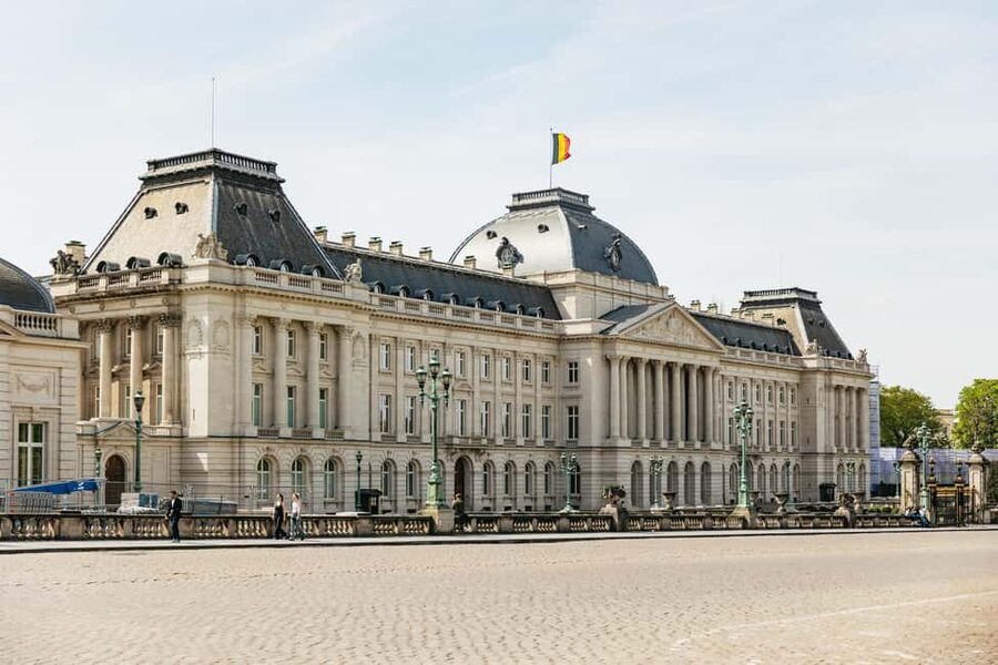 Brussels: City Highlights and Hidden Gems Bike Tour - Key Points Before You Roll