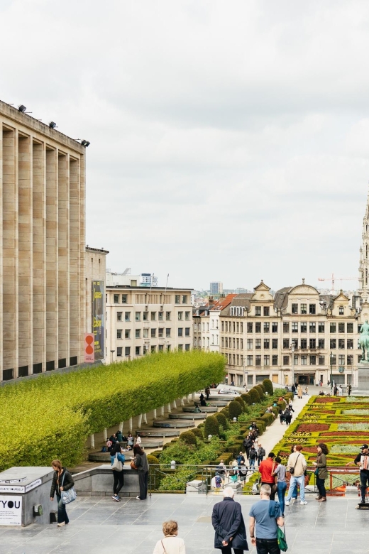 Brussels: City Highlights Walking and Tasting Tour - Royal Saint-Hubert Galleries: snack time in one of Europe’s early arcades