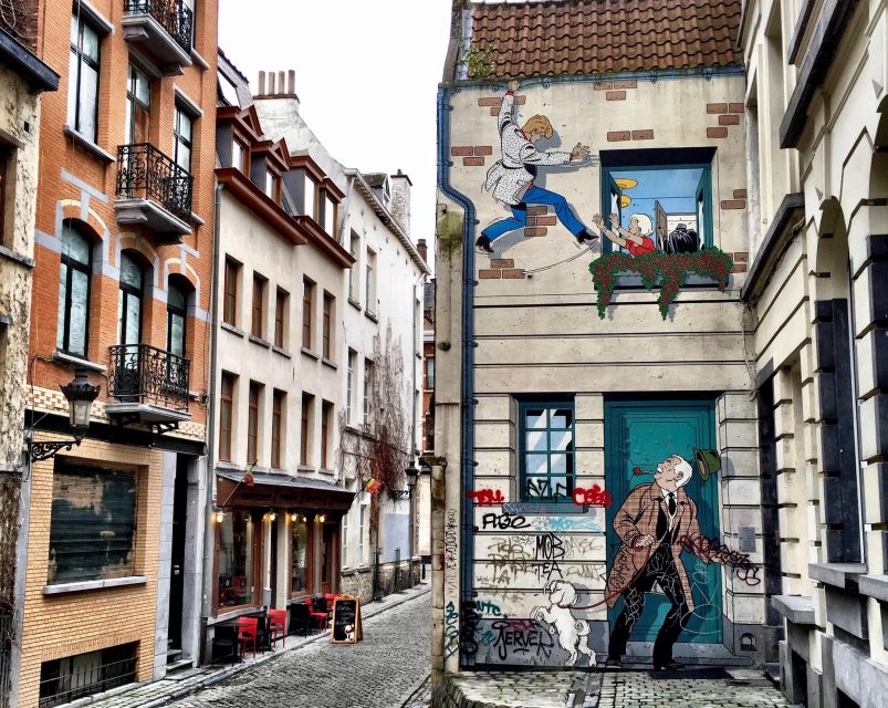 Brussels Comics & Street Art: Private Walking Tour - Two comic shops, Little Nemo and Hors-série, and why they are worth your time